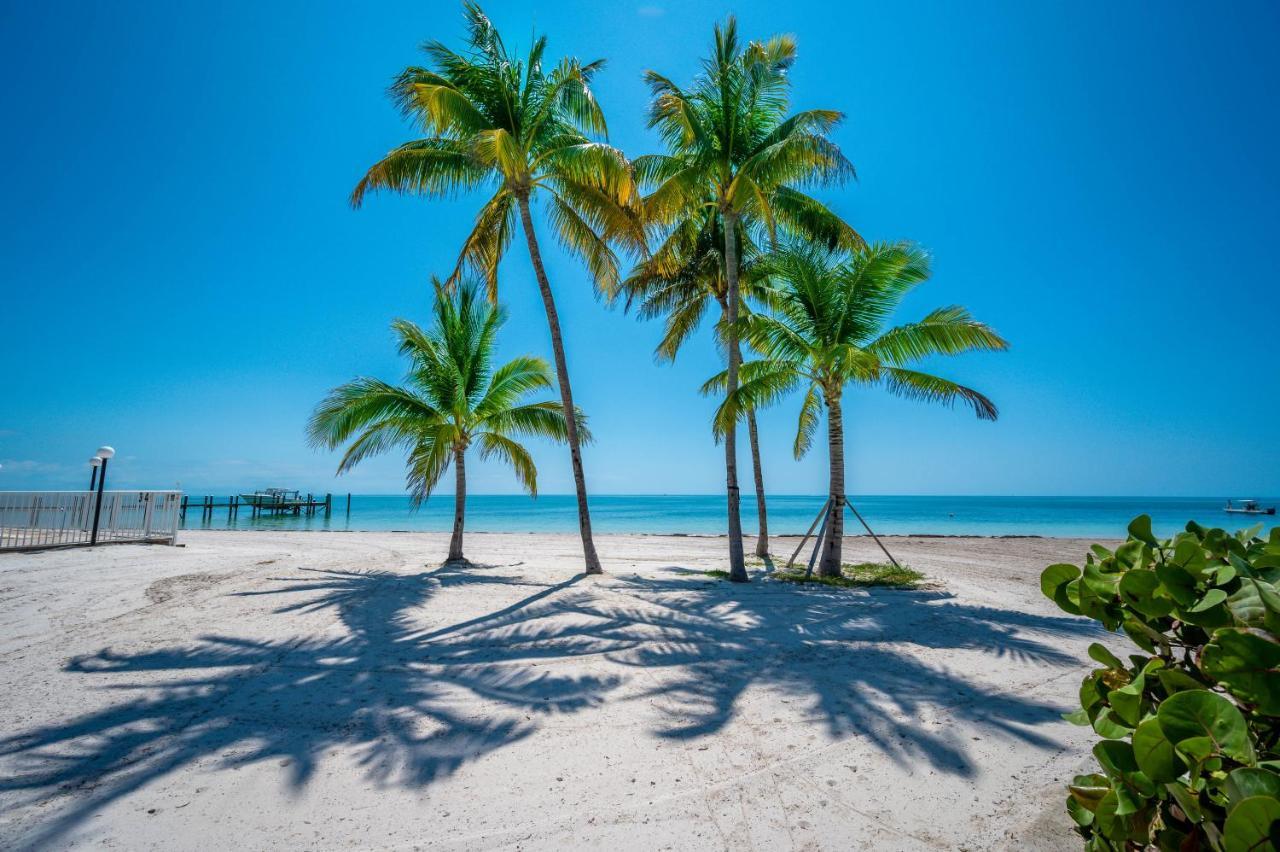 Coco Plum Beach & Tennis Club & Marina Marathon Exterior photo